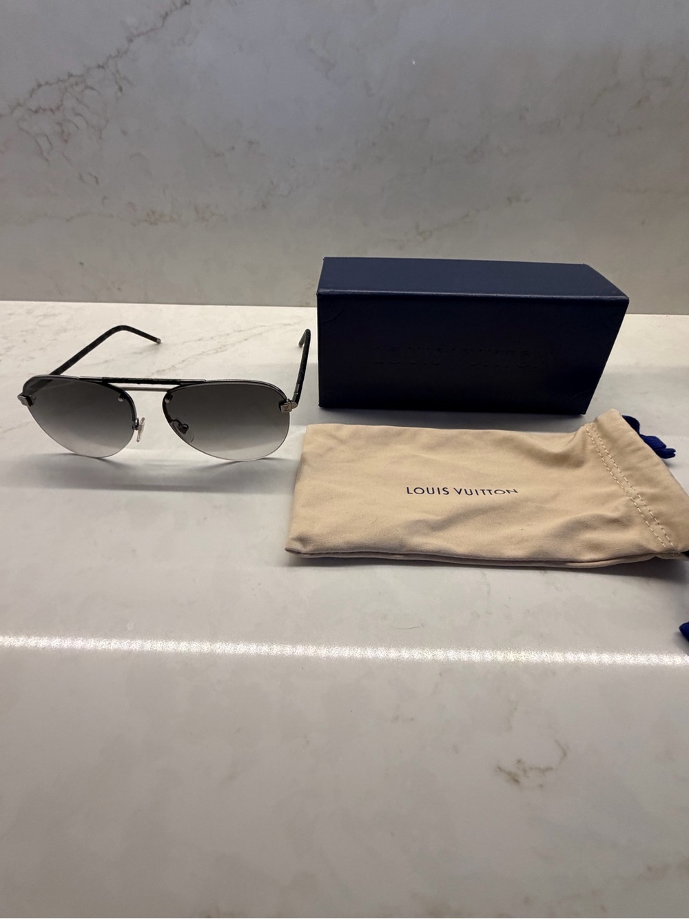 Louis Vuitton sunglasses NEW - Picture 10 of 12